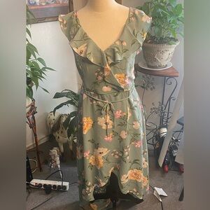 by & by Green Floral Midi Dress